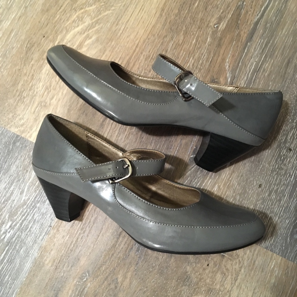 Soft Style Grey Mary Janes